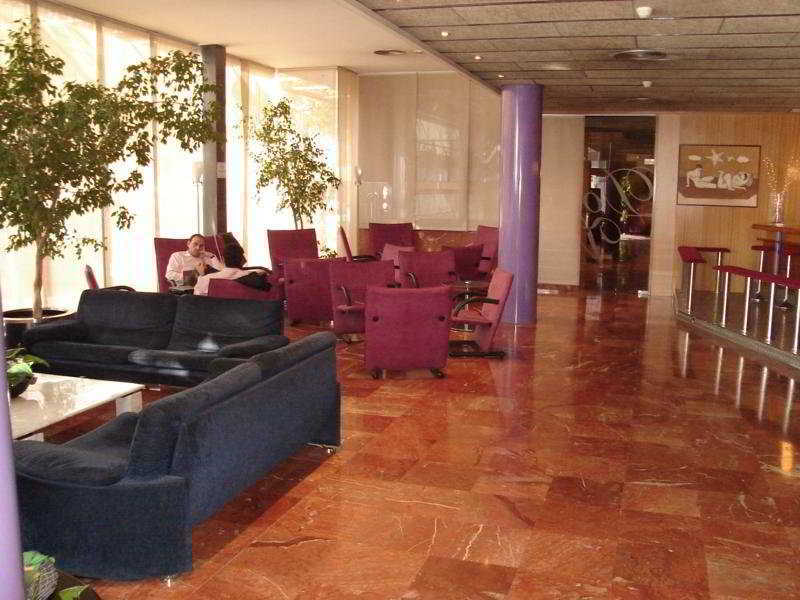 Hotel Domo Vilafranca del Penedes Exterior photo